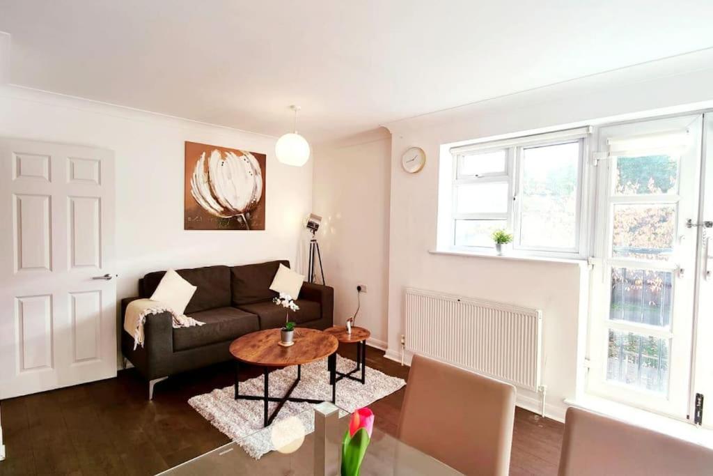 شقة Aldgate Flats In E1. لندن المظهر الخارجي الصورة