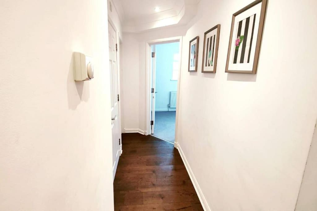 شقة Aldgate Flats In E1. لندن المظهر الخارجي الصورة