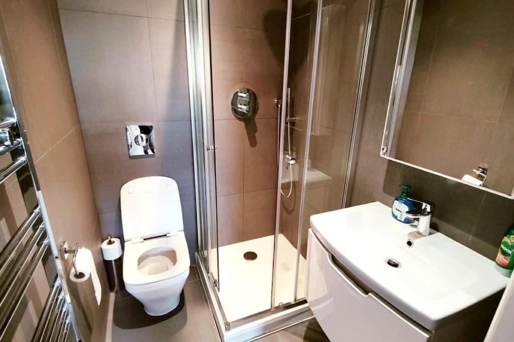 شقة Aldgate Flats In E1. لندن المظهر الخارجي الصورة